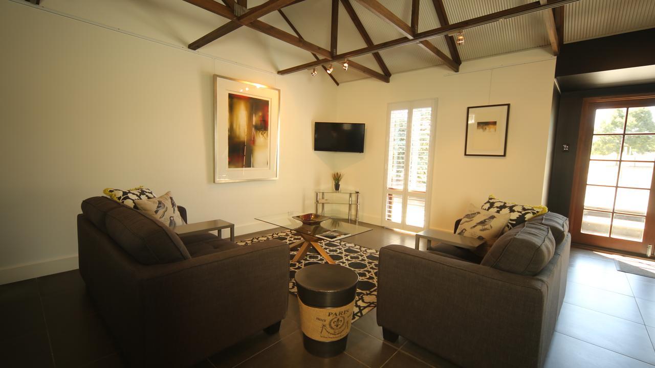 Irongate Studio B&B Mintaro Exterior photo